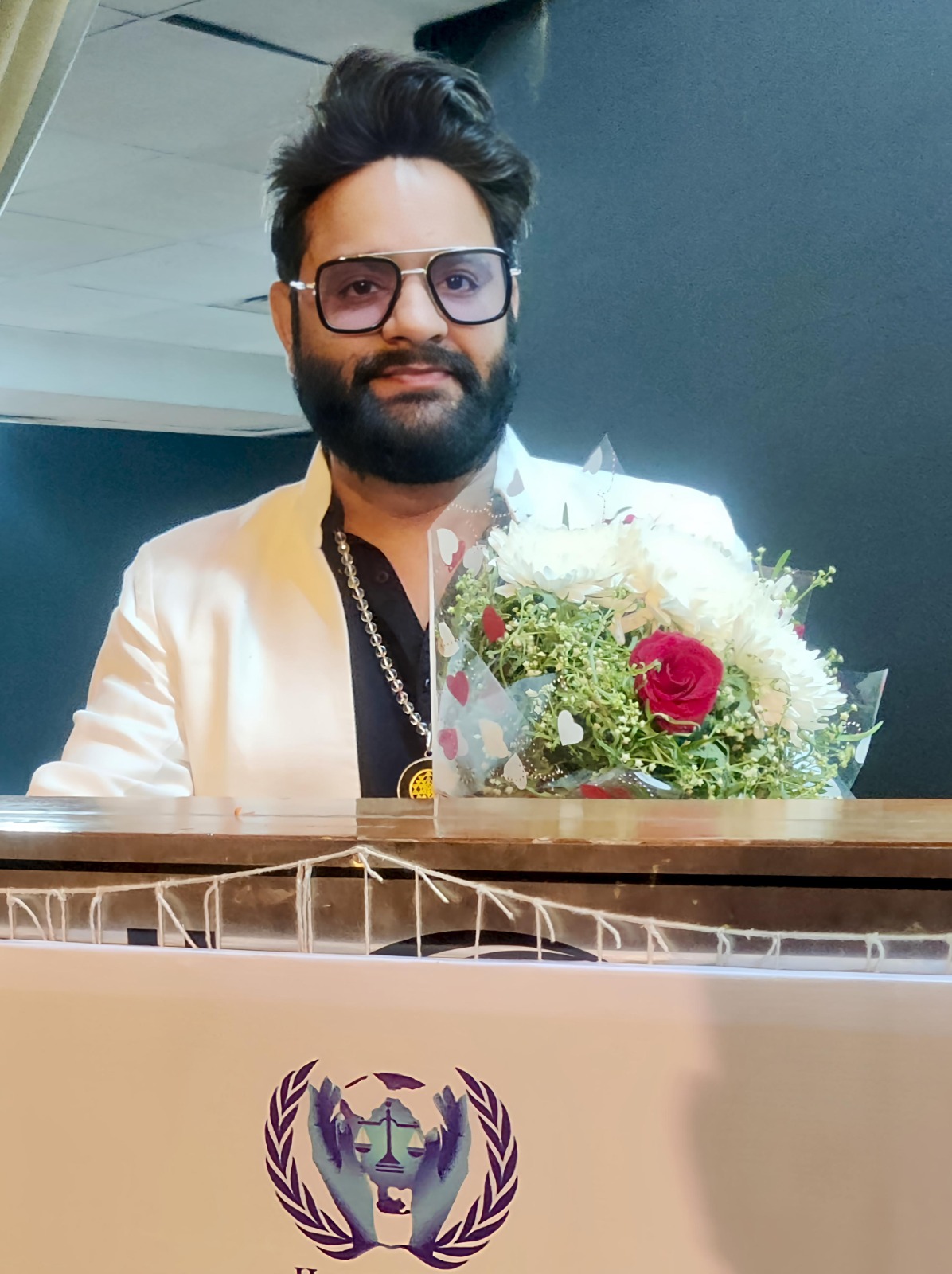 ASTROLOGER DR VISHAL M ANAJWALA